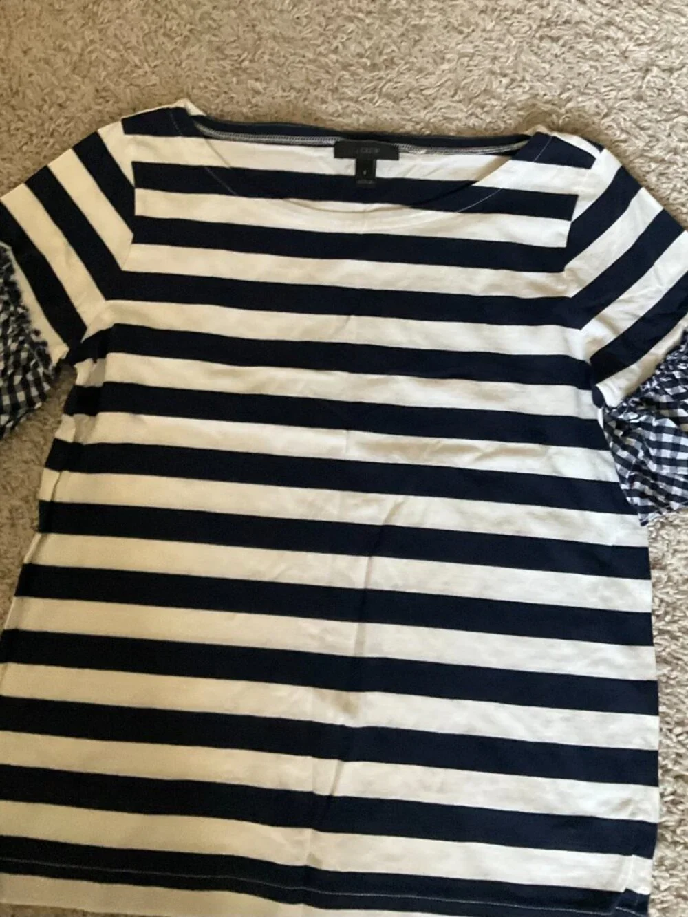 j.crew striped T-shirt with plated bell sleeves. SIZE: s. - Picture 6 of 6